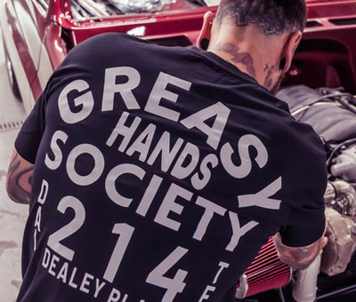EXPLORE MEN'S GRAPHIC TEES